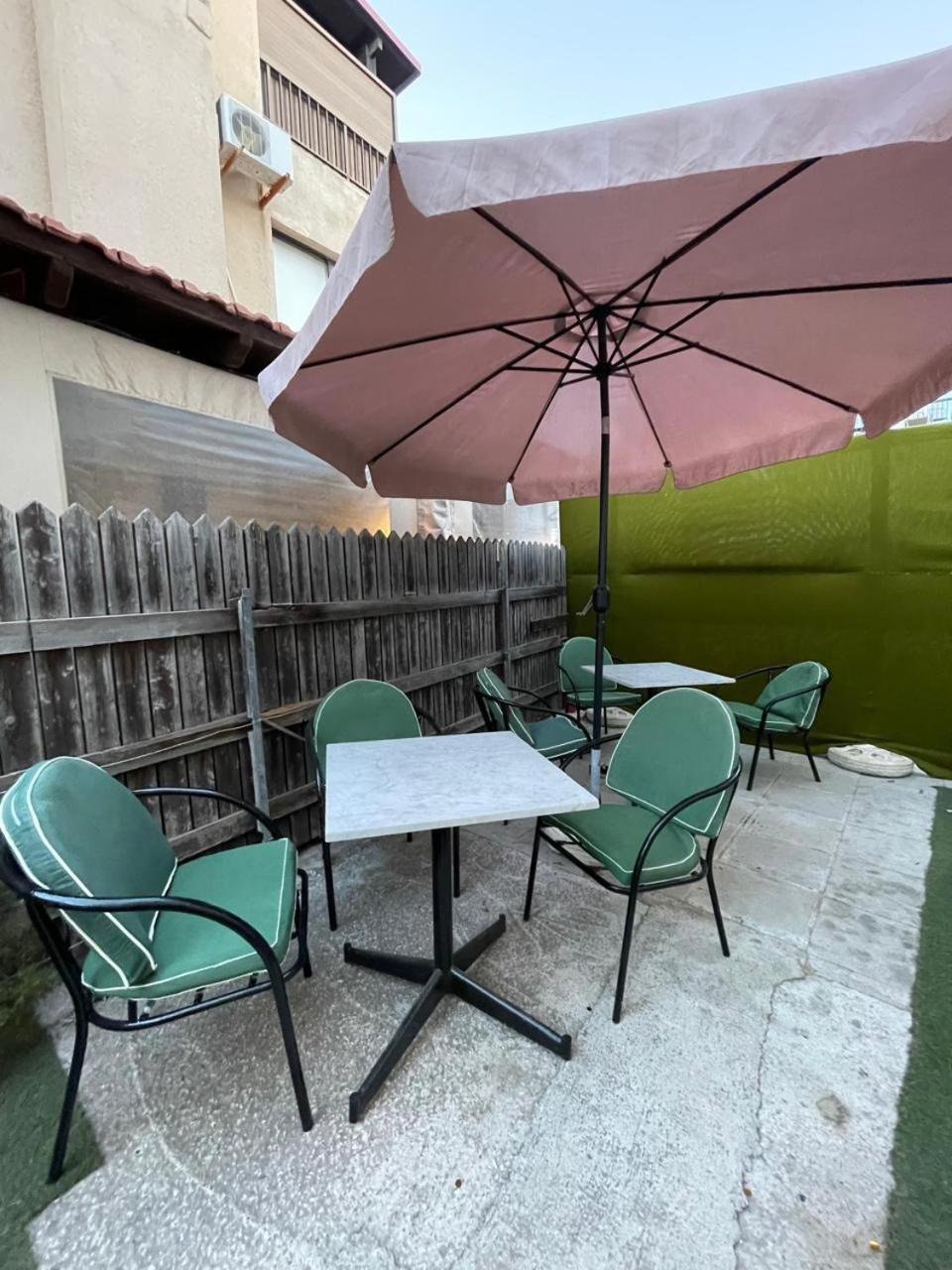 Premium Hostel Marina Paphos Eksteriør bilde